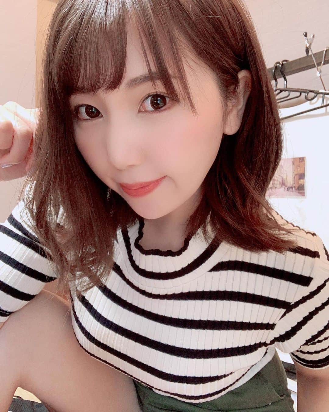 愛花みちるのインスタグラム：「🦓私服ではほとんど着ないボーダーちゃん  #follow#グラビア#撮影#セクシー#tagsforlikes」