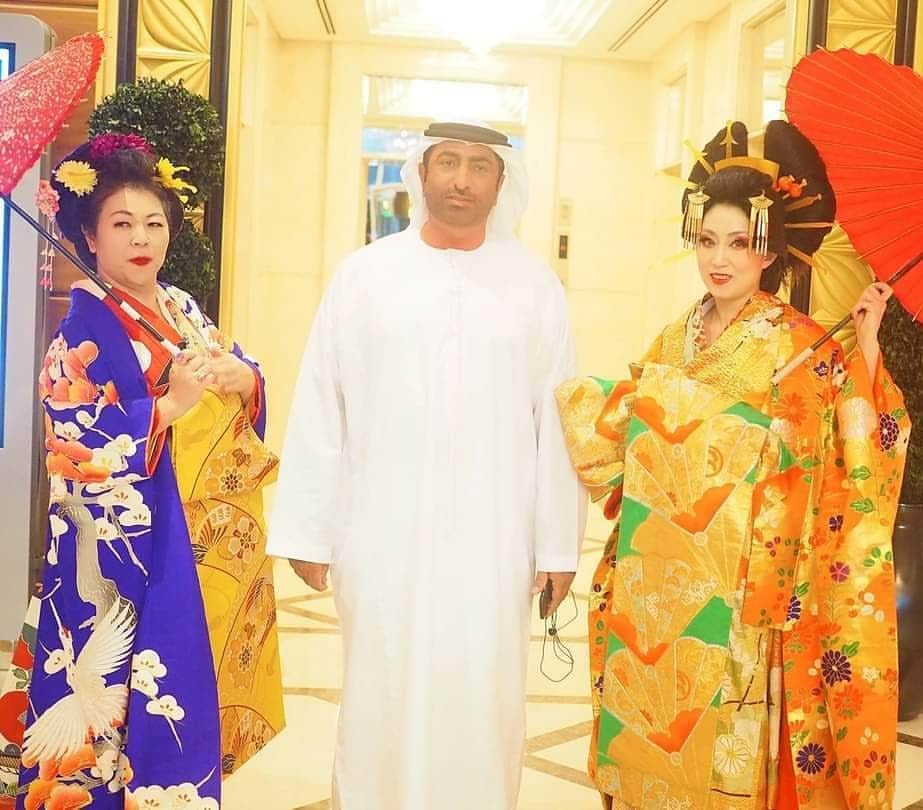 のインスタグラム：「今日から3連休! 月曜日は㊗成人式ですね! 📷昨年のjapan business and art festivals in abudhabi！ わちきの衣装とカツラは今もアブダビにありんす〜👘 最近、宝石💎が買いたくて仕方ないのですが、日本は値段高い。 昨年中国の旧正月と共に広まった コロナのせいで入国できません。 早くアラブに入国できるようになりますように、、、  🗾🗾🗾🗾🗾🗾🗾🗾🗾🗾🗾🗾🗾🗾🗾🗾🗾🗾🗾🗾🗾🗾🗾🗾🗾 #着物  #japan#kimono #followme  #photography  #instagood #likeall #likealways #likings」