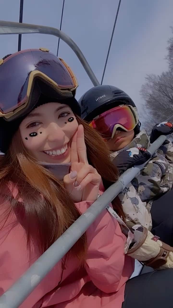 高橋菜摘のインスタグラム：「Enjoy! Snowboarding🤍 息子くん！日々成長っ🏂」