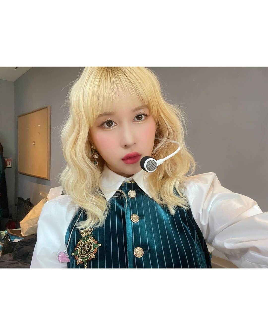 宇宙少女さんのインスタグラム写真 - (宇宙少女Instagram)「이루리 출근 퇴근 🥰  #우주스타그램 #우주소녀 #다영」1月9日 17時48分 - wjsn_cosmic