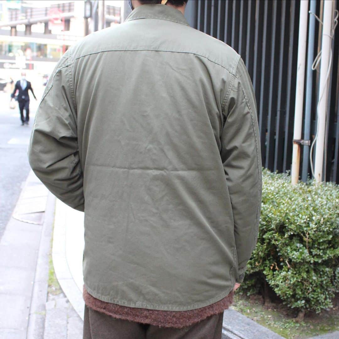BEAMS JAPANさんのインスタグラム写真 - (BEAMS JAPANInstagram)「【RESTOCK】 ＜BUZZ RICKSON'S＞×＜fennica＞ Jungle Fatigue Jacket Mens&Womes  完売していた“Jungle Fatigue Jacket”のオリーブカラーが再入荷しました！ オンラインショップではご予約受付中。  ポプリン素材で着心地が軽く、今の季節はニットの上から、春・秋にはシャツと重ねれば3シーズン着れます。 前回買い逃した方はお早めに。  スタッフ身長175cm サイズL着用  Item No.6618-0530(Mens) Size:S,M,L,XL ¥22,700+TAX  6618-0529(Womens) Size:XS ¥22,700+TAX  BEAMS JAPAN 5F @fennica_shinjuku ☎︎03-5968-7304 #buzzricksons #beams #beamsjapan #beamsjapan5th #fennica #fennicastudio」1月9日 17時43分 - beams_japan