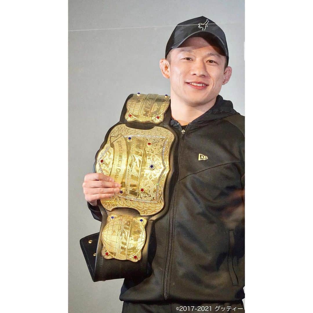 のインスタグラム：「ㅤ ㅤ CHAMPION ㅤ ㅤ #堀口恭司 選手 #KyojiHoriguchi #ファンミ #RIZIN #グッティー写真」