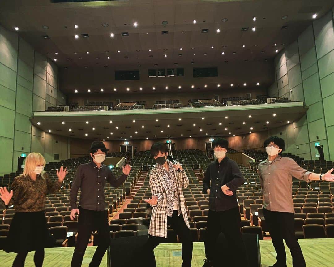 三浦祐太朗のインスタグラム：「「三浦祐太朗 Live Tour 2020-2021 “Blooming Hearts”」愛知県公演@アイプラザ豊橋 講堂 集まってくれた皆さんありがとうございました🥴 #心開花」