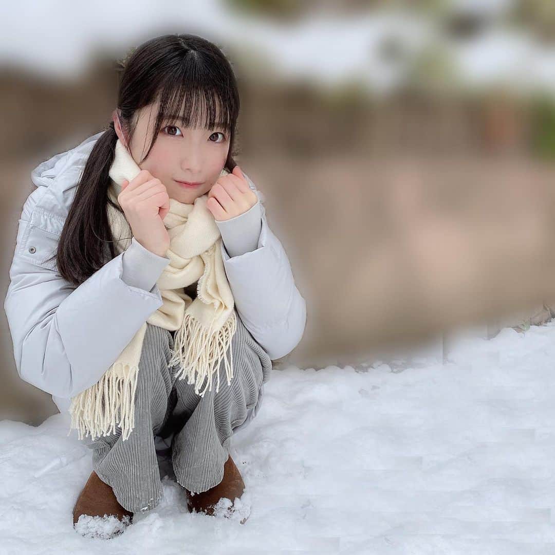 小川紗奈さんのインスタグラム写真 - (小川紗奈Instagram)「雪で遊んできた❄﻿ ﻿ 雪降っても雪遊びそんなにしないほうだからなにしたらいいかわからなかったけど楽しかった⸜❤︎⸝‍﻿ ﻿ 雪に名前かこう思ったけど思いのほか難しくて沢山書いちゃったのでその後誰にも見られていないことを願います。。。﻿ ﻿ #雪 #雪遊び #冬 #snow #winter #followme」1月9日 18時39分 - sana_hkt48