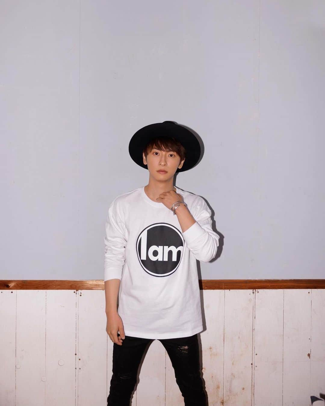 與真司郎さんのインスタグラム写真 - (與真司郎Instagram)「* “I AM WHAT I AM 2021 SPRING/SUMMER 1st Collection” * 受注販売スタートしました！ 1st Collection受注期間は1月24日(日)23:59までです！ * * Preorder now! Ends 2021.1.24! * * @__i_am_what_i_am__  #IAMWHATIAM #IM #IMIM #IAMWHATIAM2021SS #IAMWHATIAM2021SS1stCollection #SHINJIROATAE #與真司郎」1月9日 18時57分 - shinjiroatae1126