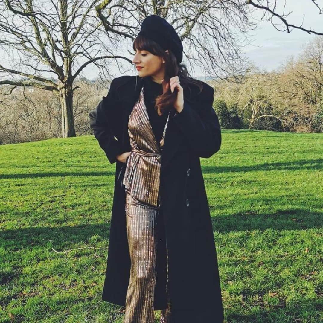 のインスタグラム：「This suit was made for walking! Sparkle your way through those lockdown walks in style in our stunning Metallic Colby Suit😍 @anabelkutay  #fallinlovewithtp #lockdownwalks #winterfashion #ootd #powerdressing #instastyle #fashion」