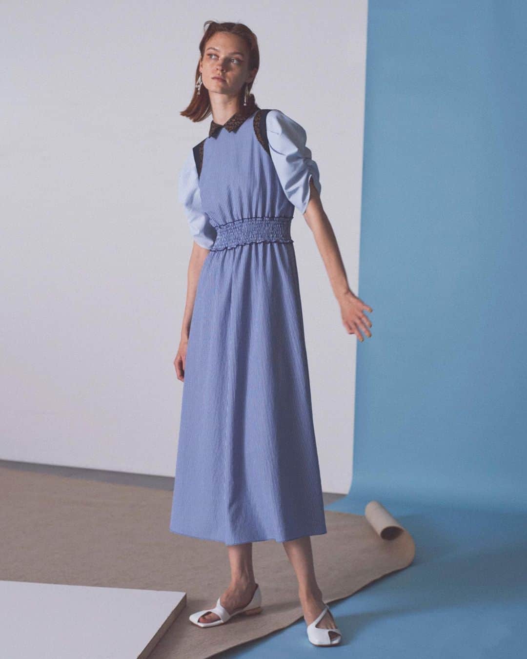 ファーファーのインスタグラム：「【NEWS】 2021 SPRING COLLECTION PRE ORDER   公式オンラインストア及びウサギオンラインにて 春の新作のプレオーダーがいよいよスタート！ どこよりも早く新作をご覧いただける機会を ぜひお見逃しなく。  ＊一部商品は発売を開始しております。  dress ¥26,000＋tax earrings ¥6,000＋tax shoes ¥21,000＋tax  1/8(金)12:00～1/10(日)23:59までの3日間、 2021 SPRING COLLECTIONをご予約いただいた方には MAカード+5％をプレゼント！  @furfur_official @furfur_official_staff  #FURFUR #ファーファー」