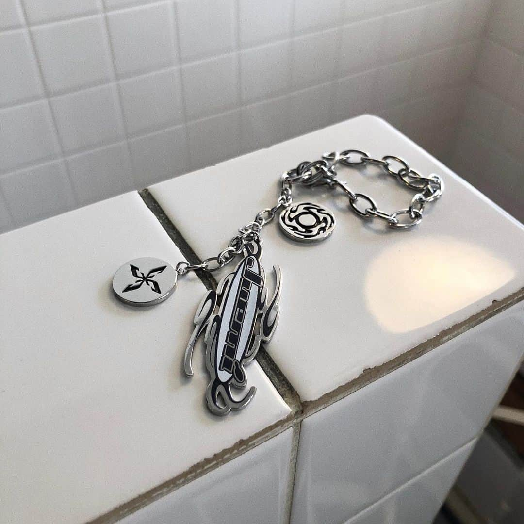 Juemiさんのインスタグラム写真 - (JuemiInstagram)「Today's 20:00- GUCCIMAZE CHARM KEY CHAIN ¥4,800+tax ベルトループやカバンなどにつけたり鍵につけたり。 さまざまな用途でお使いいただけるキーチェーンです。 #juemi #juemixguccimaze」1月9日 19時48分 - _juemi_