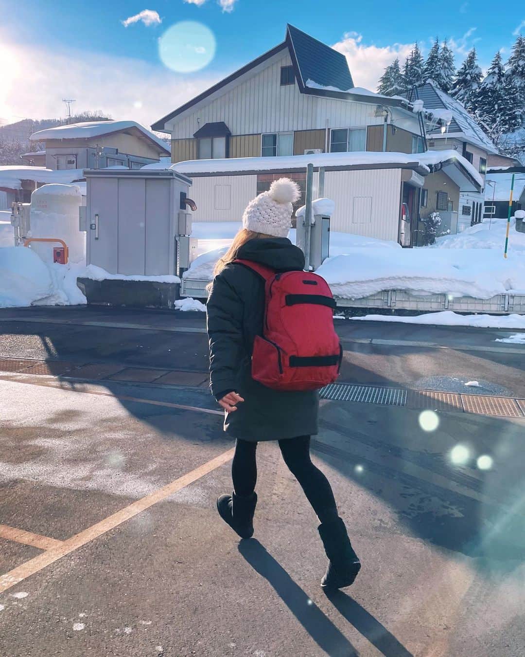 倉地美晴さんのインスタグラム写真 - (倉地美晴Instagram)「・ こんなに雪にかこまれたの初めて😂✨❄️ はしゃぎすぎちゃった🤣  #長野 #nagano #iiyama #飯山市 #雪 #雪景色」1月9日 19時54分 - miharu_kurachi