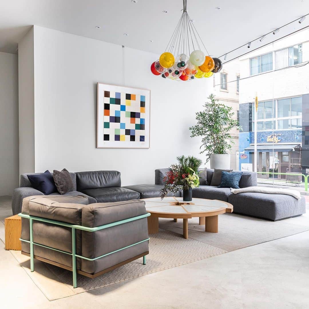 Cassina ixc. (カッシーナ・イクスシー) のインスタグラム