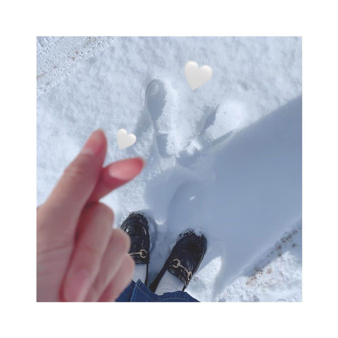 栗山梨奈さんのインスタグラム写真 - (栗山梨奈Instagram)「足跡でハート作ったつもりだった🤧」1月9日 20時23分 - krn_hkt48