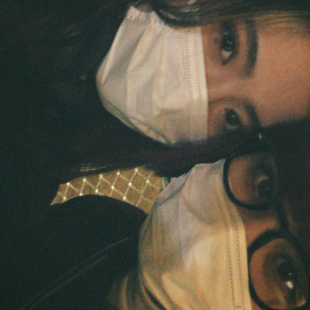 のインスタグラム：「また自粛で会えなくなりそうね😢」
