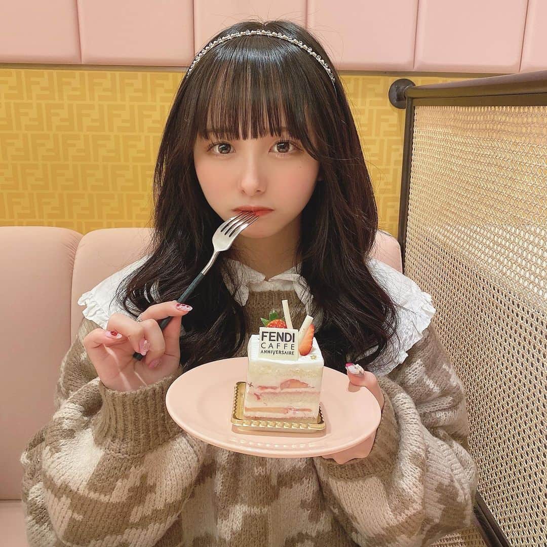 新谷真由のグルメインスタ