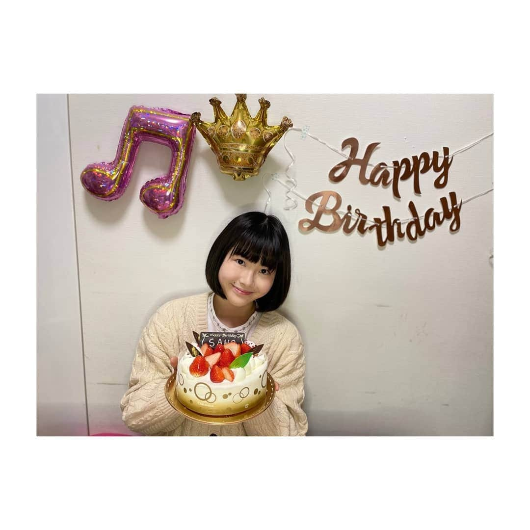 田中咲帆さんのインスタグラム写真 - (田中咲帆Instagram)「18歳になりました！  たくさんのお祝いコメントなどありがとうございます☺️  YouTube配信もありがとうございました！  作ったケーキの写真も載せておくね☺️  楽しい18歳にするぞぉー！  明日の14:00からSHOWROOM配信します😘  お時間あったらみに来てください🙇‍♀️  #るんるん」1月9日 21時30分 - saho_crownpop