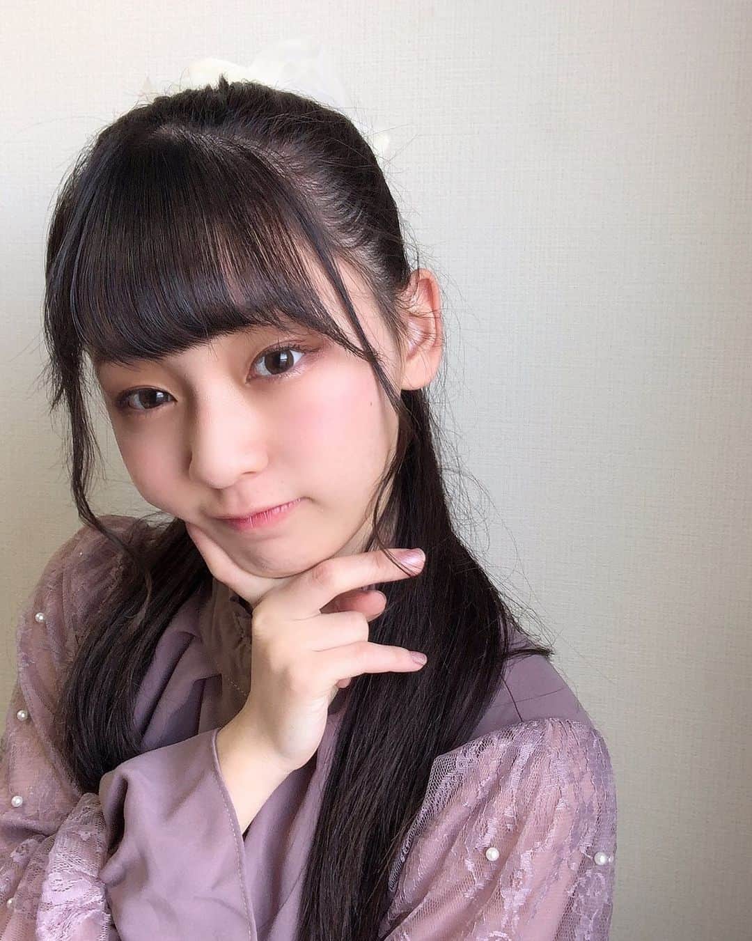尾野寺みさのインスタグラム：「﻿ ﻿ #ハーフアップ #ストレート﻿ #黒髪 #ロング #アプレジュール﻿ 　#高校生 #18歳 #アイドル #前髪」