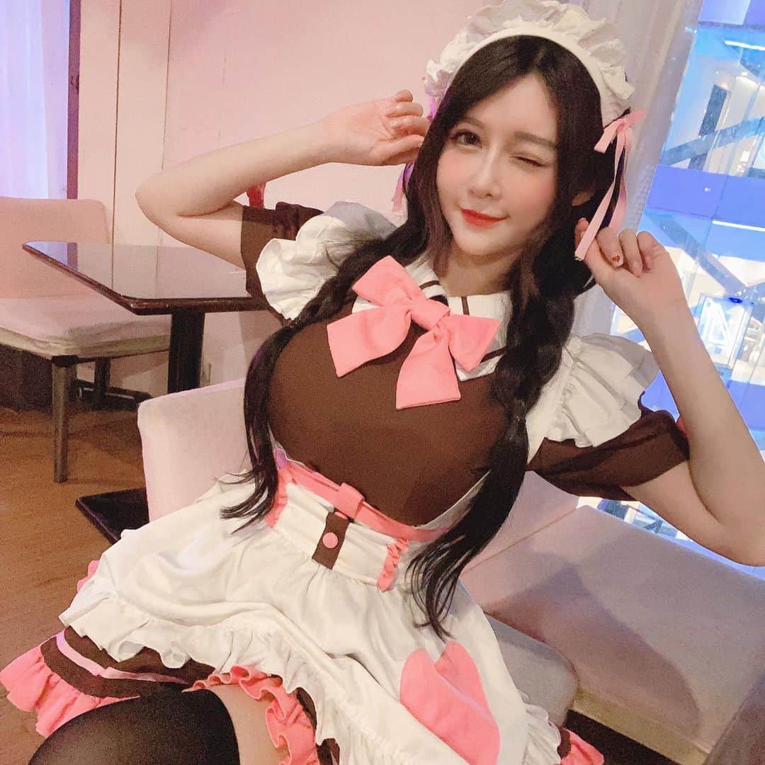 安希（安西）さんのインスタグラム写真 - (安希（安西）Instagram)「接完變長髮公主惹👸🏼 接完很自然也不會不舒服～ 綁頭髮也好好看😍 ...