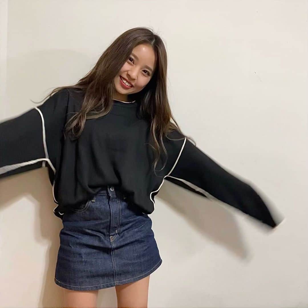 のインスタグラム：「〻 今年初投稿！大変遅れましたが 明けましておめでとうございます！ 今年もよろしくお願いします🐄🐃🐂. . どんな投稿が好き？？. . . #code #ootd #147cm #低身長コーデ #携帯式コーデ #udresser #sly」