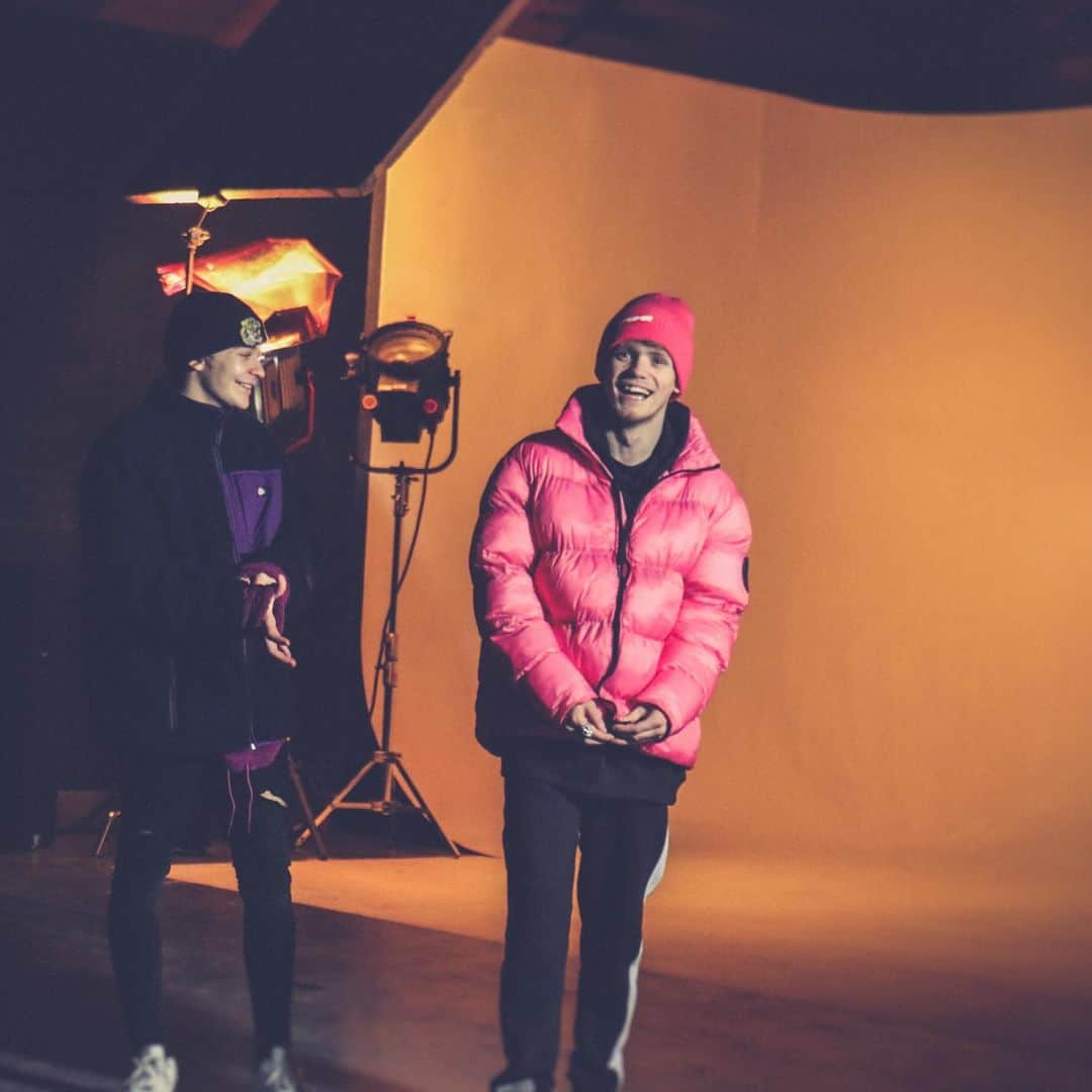 Bars and Melodyのインスタグラム：「Carpe diem the album drops in 6 days. I can’t put into words how excited I am. So I’ll let the music talk」