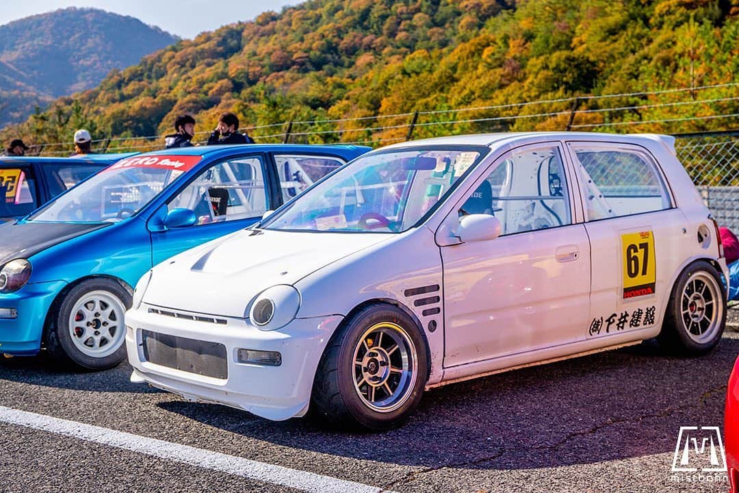 mistbahnさんのインスタグラム写真 - (mistbahnInstagram)「_ SHIMOI RACING Honda JA4 TODAY _ Shot on Nov-15 2020 "Circuit Festa" "HONDA ONE MAKE RACE" organized by @aslan_inc_japan at Central Circuit. _ owner: SHIMOI-RACING photo: @mistbahn _ JP) 2020年11月15日のセントラルサーキットで開催された「サーキットフェスタ」内の、アスランさん( @aslan_inc_japan )主催の「ホンダ・ワンメイク・レース」で撮影。 _ _ #circuitfesta #サーキットフェスタ #hondaonemakerace #aslan #アスラン #aslan_inc_japan #centralcircuit #セントラルサーキット #hondatoday #ホンダトゥデイ #ja4 #ja4today #ja2 #ja2today #mtrec #e07a #shimoiracing #下井レーシング #下井建設 #timeattack #timeattackjapan #kurokiracing #hayashiracing #ハヤシレーシング #hdmwheels #kcar #keicar #軽自動車 #becauseracecar #hondasontrack」1月10日 7時37分 - mistbahn