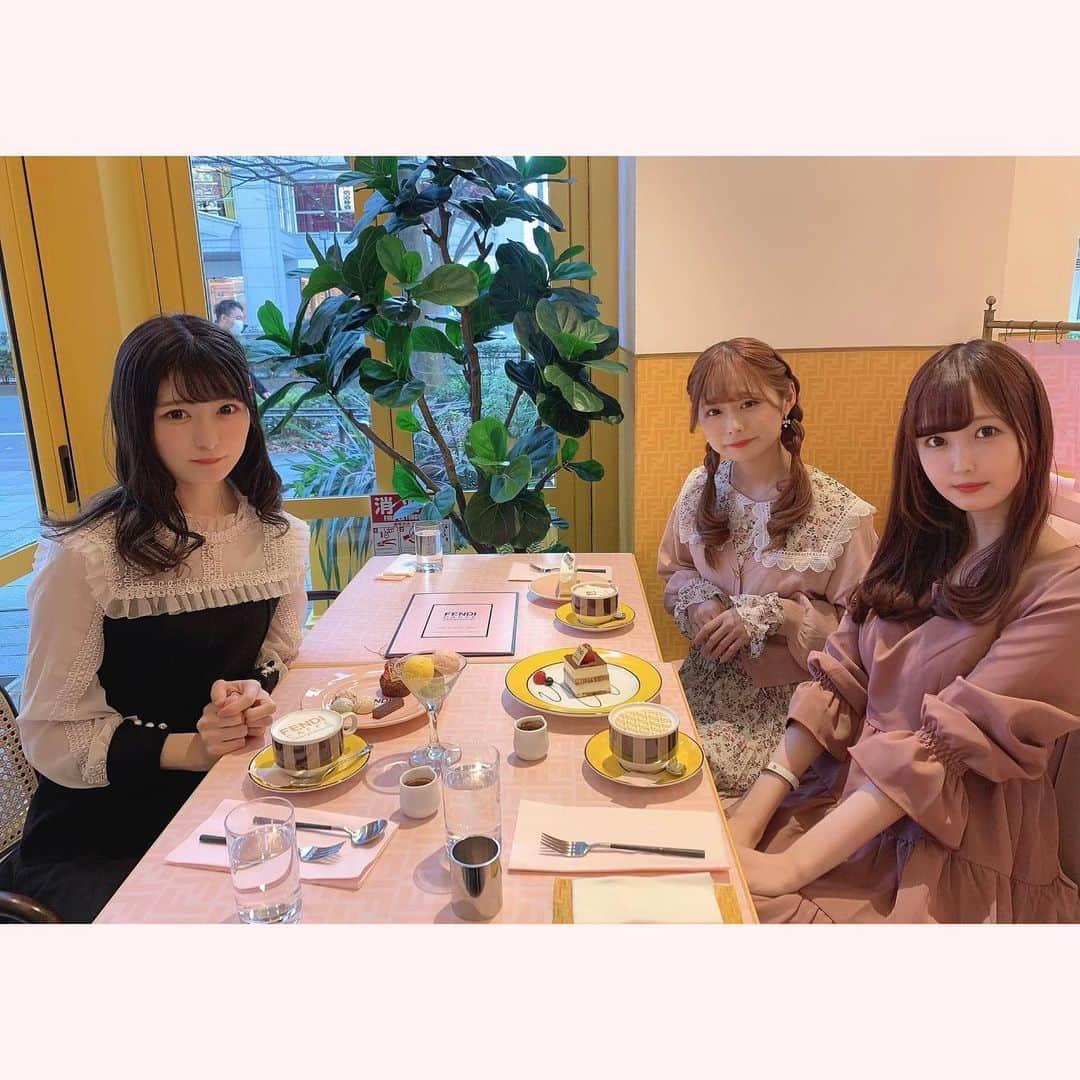 なっちゃんのインスタグラム：「#女子会#fendicafe」