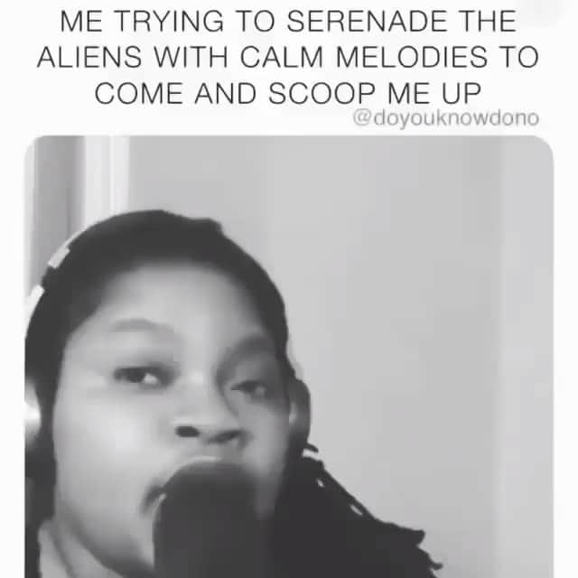 ロザリオ・ドーソンのインスタグラム：「Earth is ghetto... By: @nikkialiah」