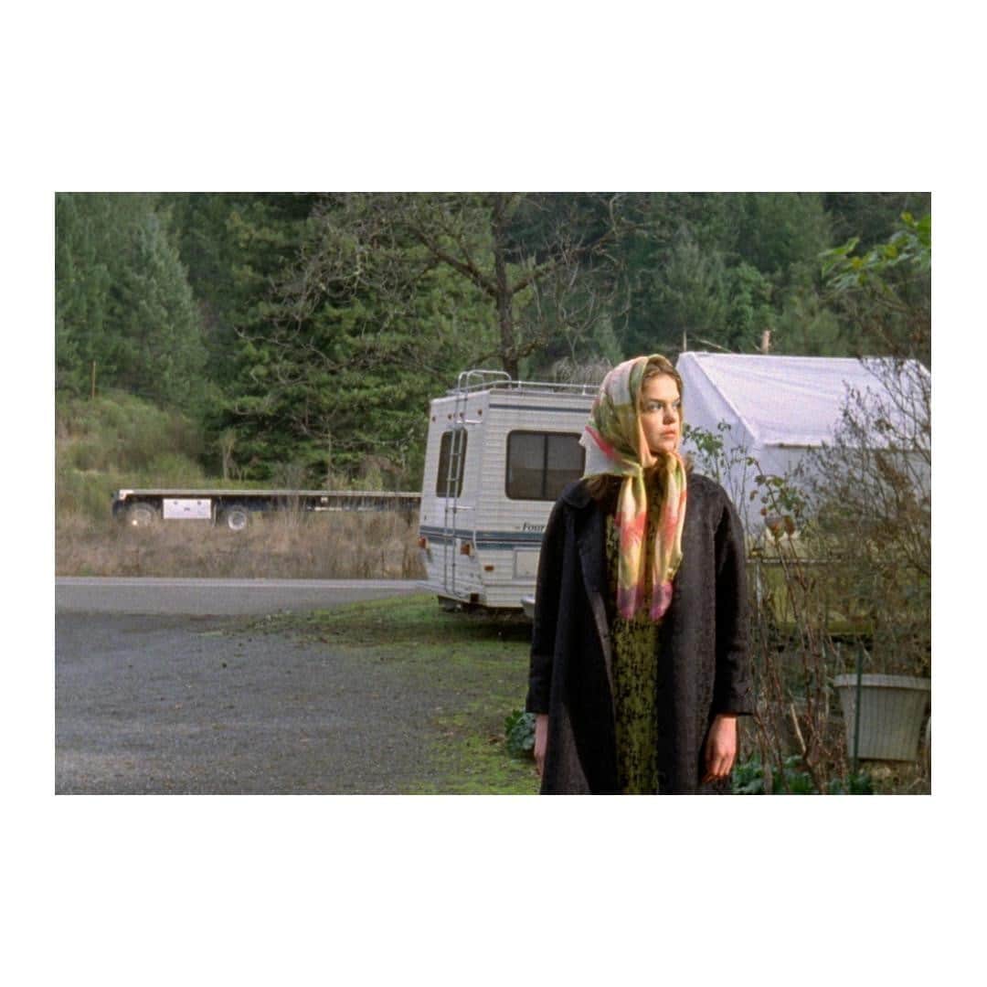 イヴァナ ヘルシンキのインスタグラム：「Always on the road..」