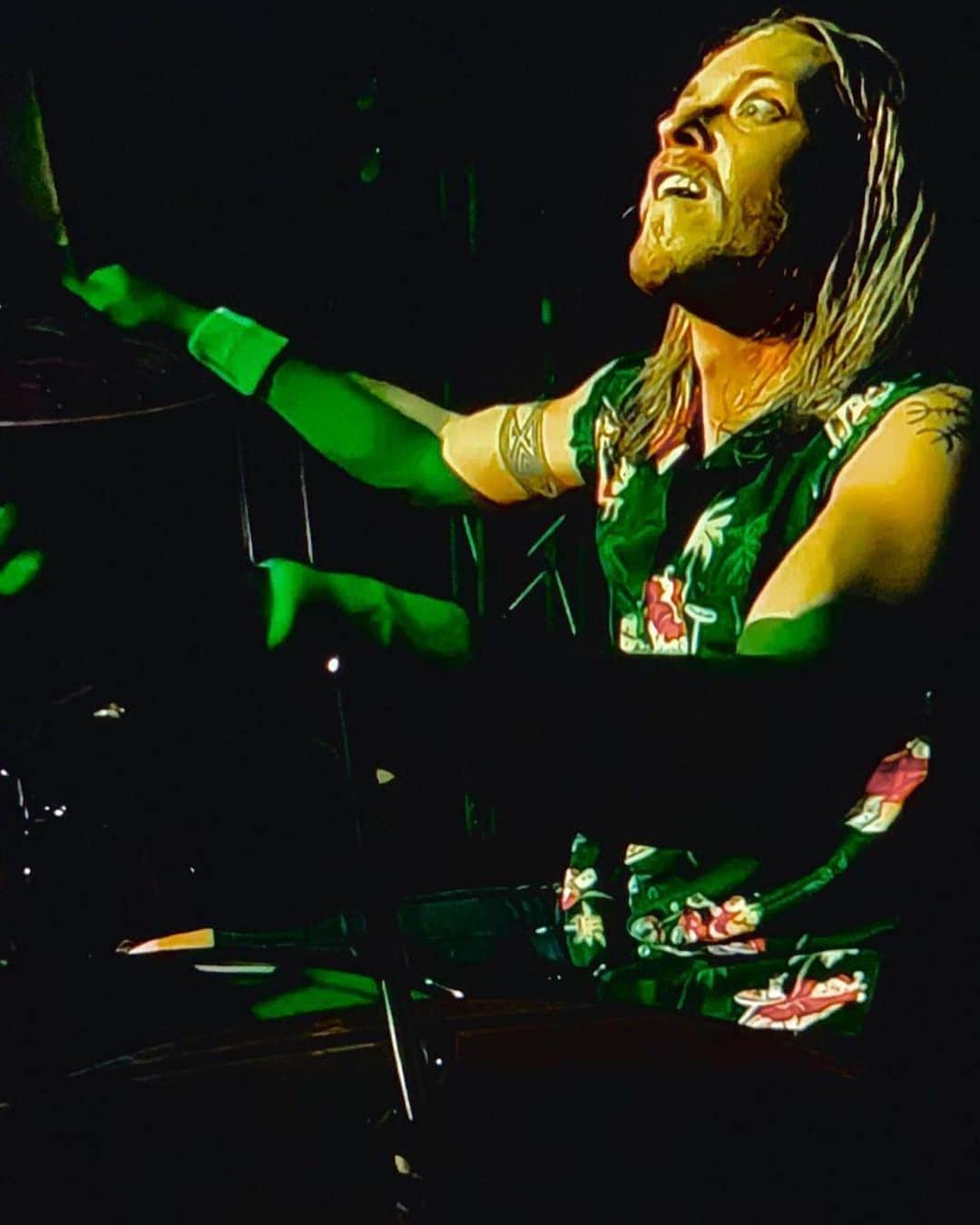 のインスタグラム：「👹 #thedarkness」