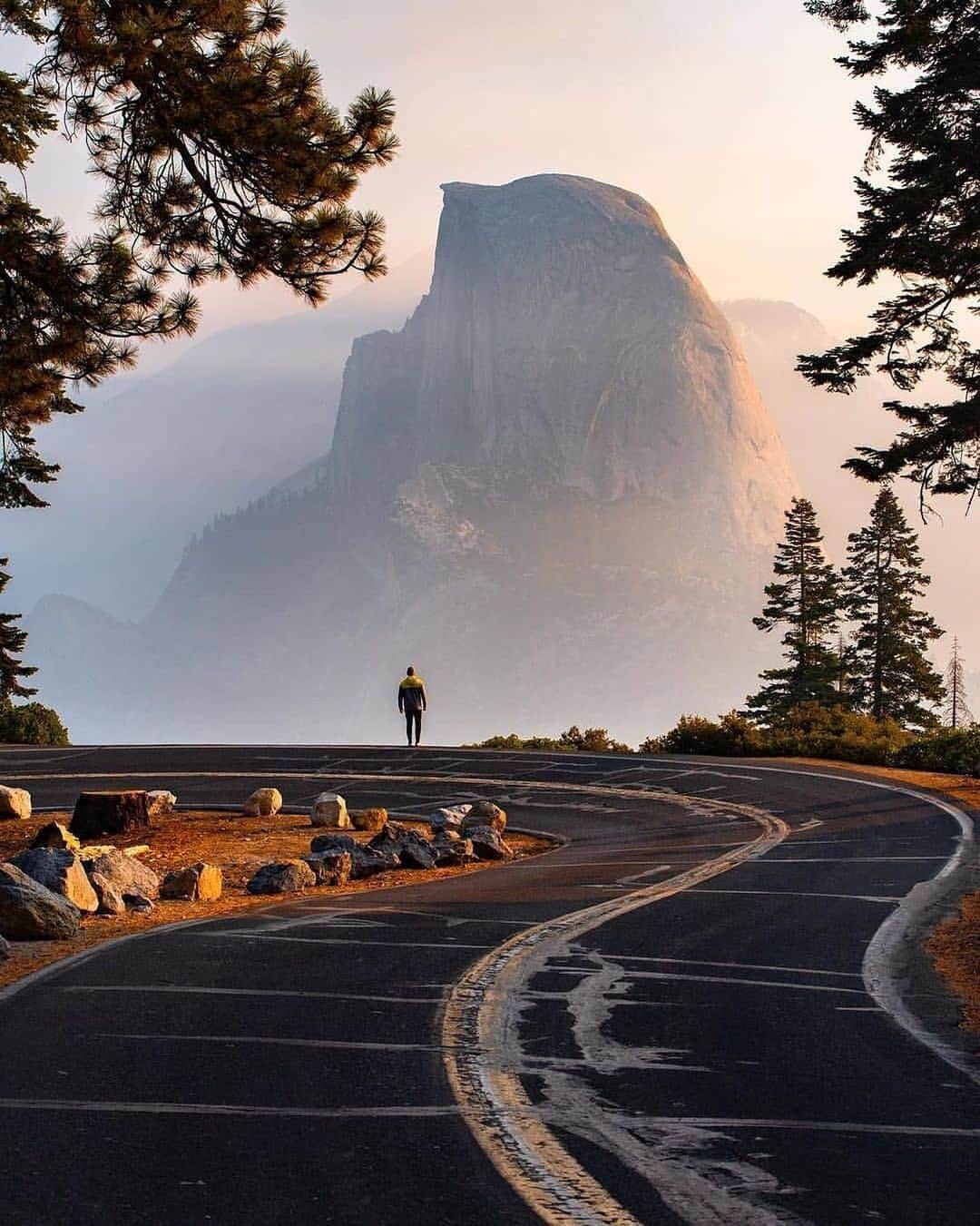 Canon Photographyさんのインスタグラム写真 - (Canon PhotographyInstagram)「Roadtrip to Yosemite!  Photography // @nathanleeallen Curated by @steffeneisenacher  #cpfeatureme #yosemitenationalpark #yosemite #roadtrip #halfdome」1月10日 1時00分 - cpcollectives