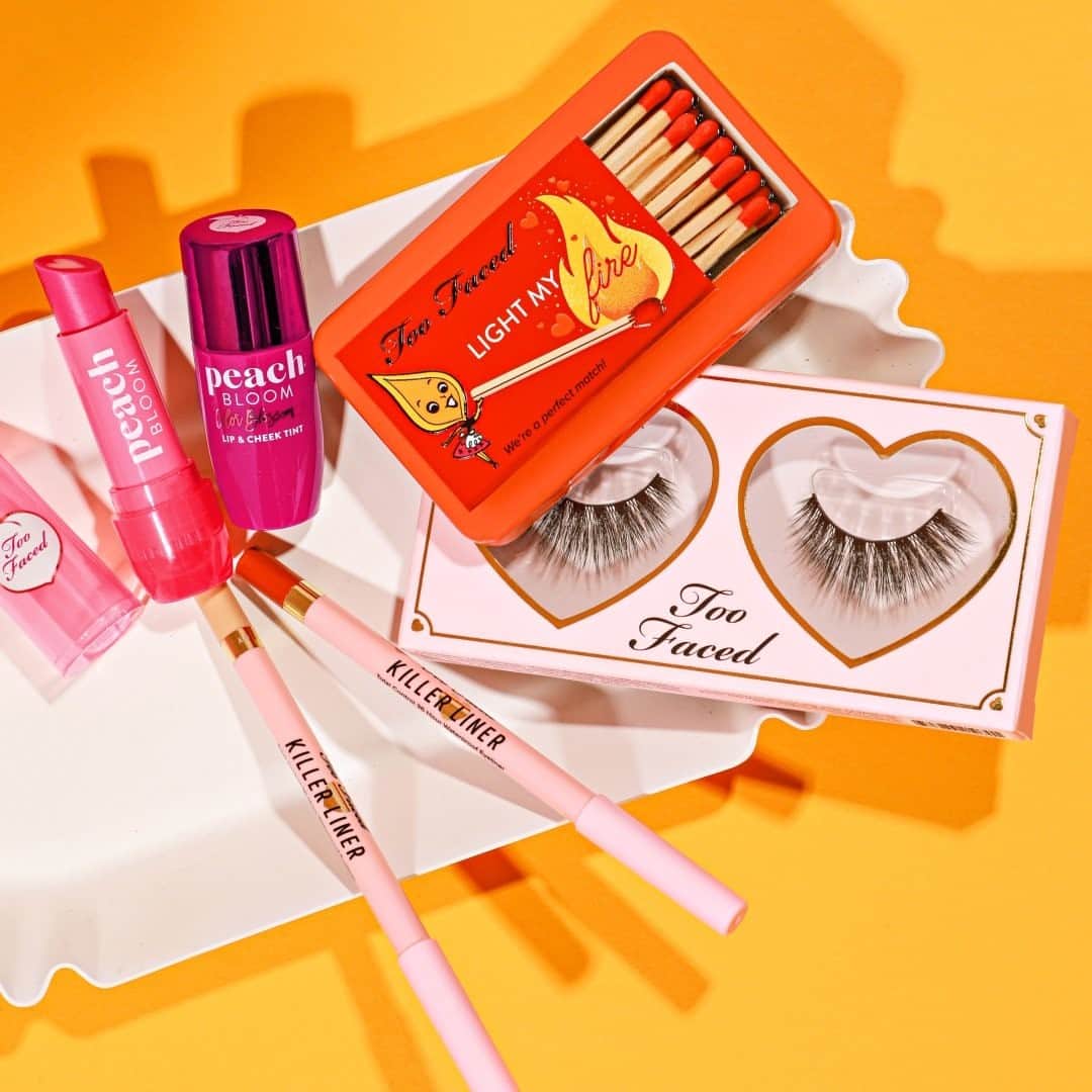 Too Facedのインスタグラム：「Turn up the heat on your glam with sexy colors & dramatic intrigue 🔥 These new must-haves will have you lookin’ straight fire! #toofaced」