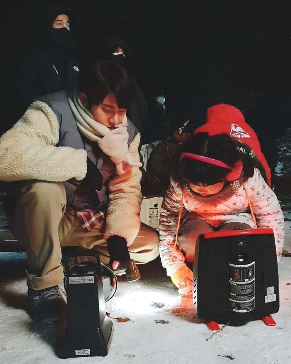 ジェヒのインスタグラム：「영하 20도는 진짜 장난아니구나......;;;;;;;; . . . #mbc #밥이되어라 #촬영」