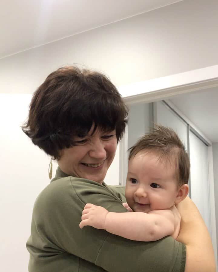 クセニヤ・モニコのインスタグラム：「Когда Веселье Каждый День😁😁😁  @mary_monko Супер Тётя🤩 и Супер Бабушка🤩」