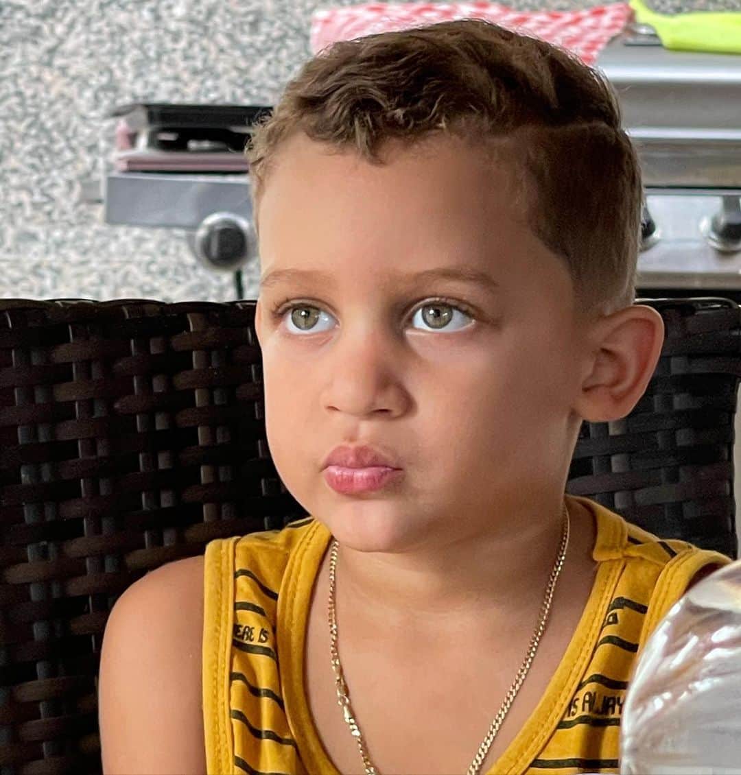 ジョーダン・ノルベルトのインスタグラム：「Puedo seguir fabricando? 🥰😍」