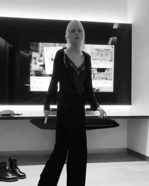 マリヤン・ジョンクマンのインスタグラム：「Weird times weird moves」