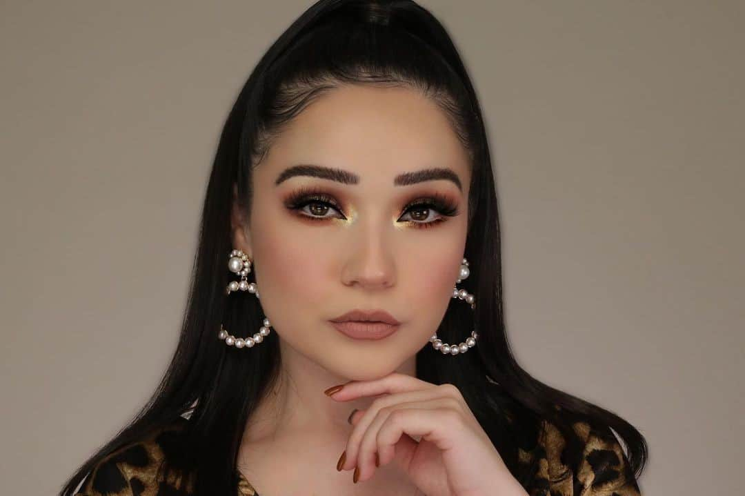 wet'n wild beautyさんのインスタグラム写真 - (wet'n wild beautyInstagram)「A whole lot of YES with @mua_karlatrevino's look! She's using #PhotoFocus Concealer in Light Ivory, Translucent Setting Powder, and  #MegaGlo Contouring Palette in Light 😊  Get them @Walmart @Amazon @Target @UltaBeauty @Walgreens and ALWAYS at wetnwildbeauty.com   #wetnwild #wetnwildbeauty #wetnwildconcealer #wetnwildpowder #wetnwildcontour #contouringpalette #beauty #crueltyfree」1月10日 2時46分 - wetnwildbeauty