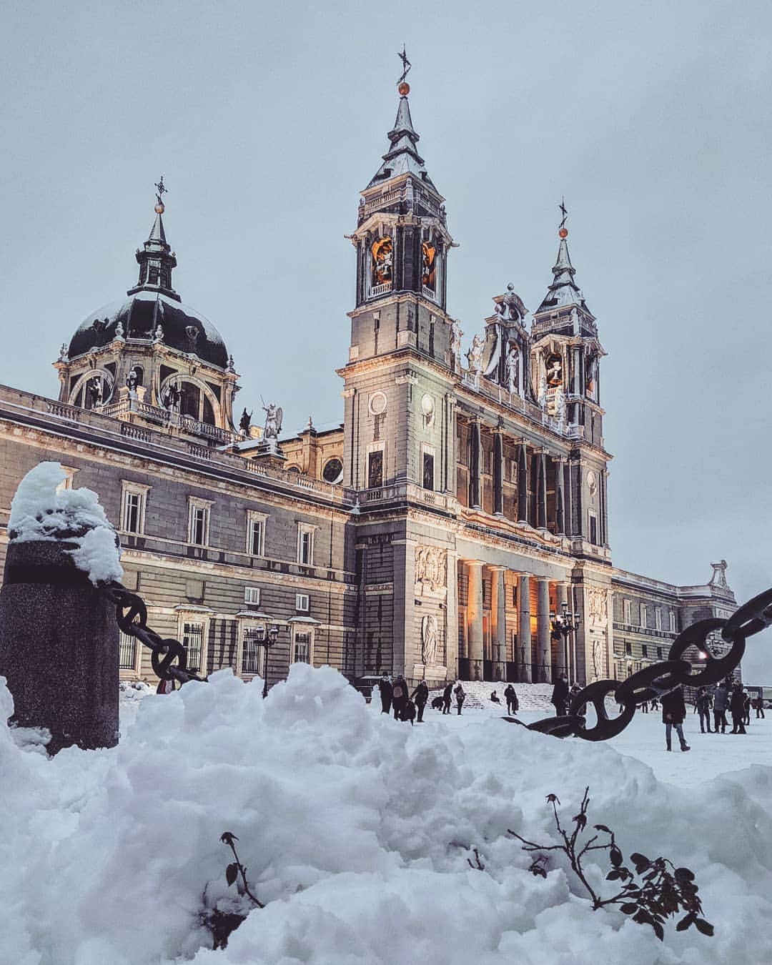 Guido Gutiérrez Ruizのインスタグラム：「❄️Frozen❄️#Madrid」