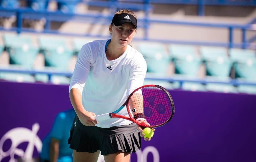 WTA（女子テニス協会）さんのインスタグラム写真 - (WTA（女子テニス協会）Instagram)「A beautiful day in the desert ☀️ #AbuDhabiWTA」1月10日 3時58分 - wta