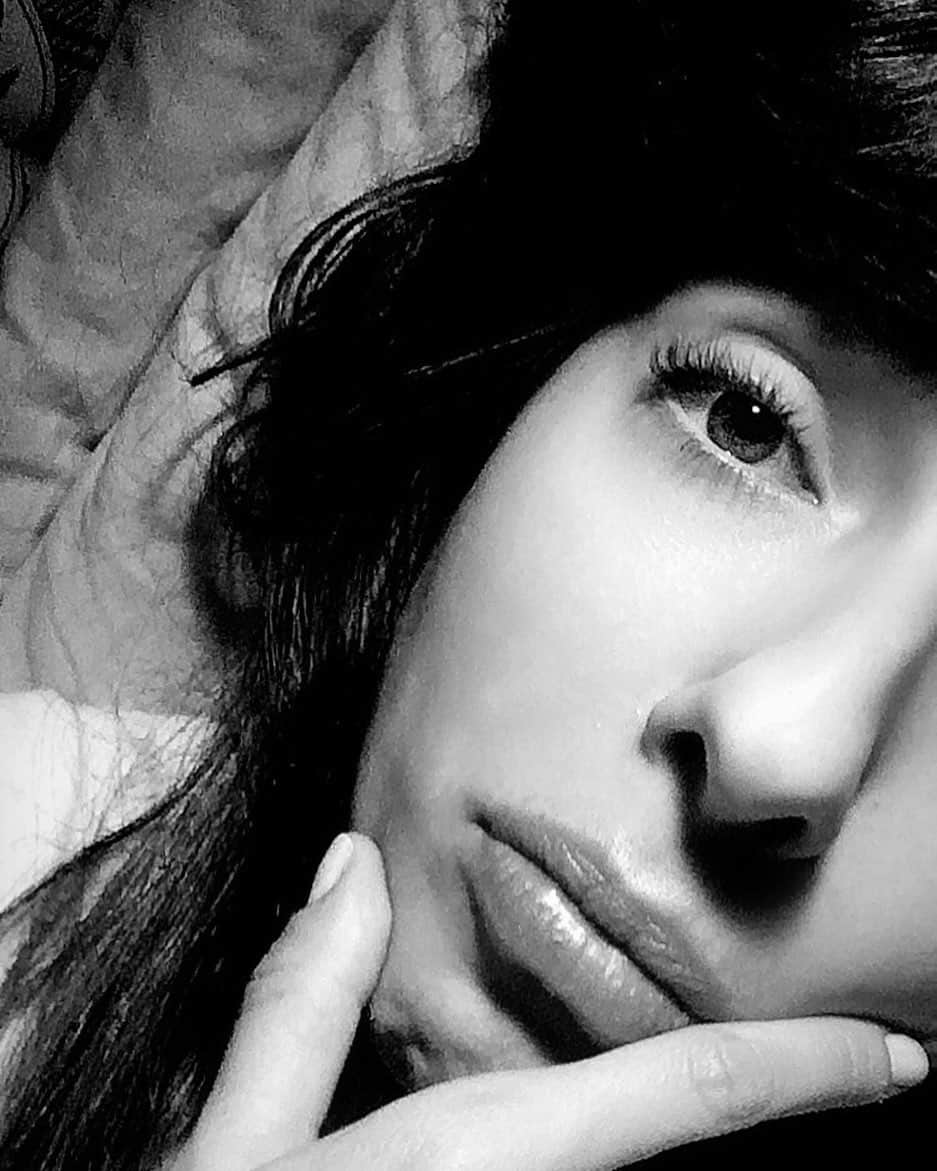 Stella Egittoのインスタグラム：「Non so a voi, ma questa storia della zona arancino perplime me e l’arricciatura del mio mento talvolta . . . . #zonaarancino」