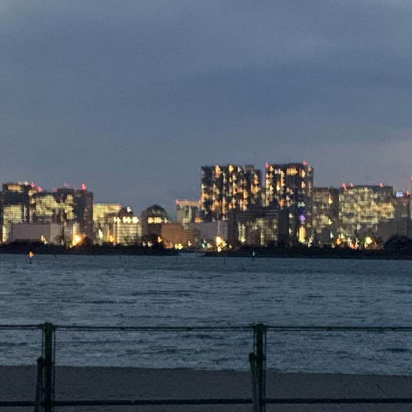 希代彩さんのインスタグラム写真 - (希代彩Instagram)「光の全てにせいかつあるんやで」1月10日 5時10分 - aya.kitai