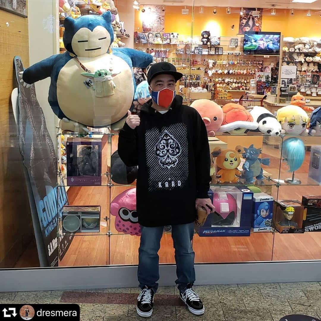 allkpopTHESHOPさんのインスタグラム写真 - (allkpopTHESHOPInstagram)「#repost @dresmera ・・・ BY THE TIME I GET HOME I'LL END UP LIKE SNORLAX😂😴 #Streetphotography #DresMera #Snorlax #Pokemon #Otaku #ALLKPOPTHESHOP #Killeverygram #igers_seattle #igersusa #RoyalSnappingArtists #transfer_visions #tvpointofview #the_visionaries #meistershots #artofvisuals #urbanromantix #from_your_perspective #underrated_shots #mcsquared_daily #LeagueOfLenses #illegalvisuals #ROAMTOCREATE #phototag_it #rawurbanshots #wearethestreet #tw_hotshots」1月10日 5時14分 - allkpoptheshop