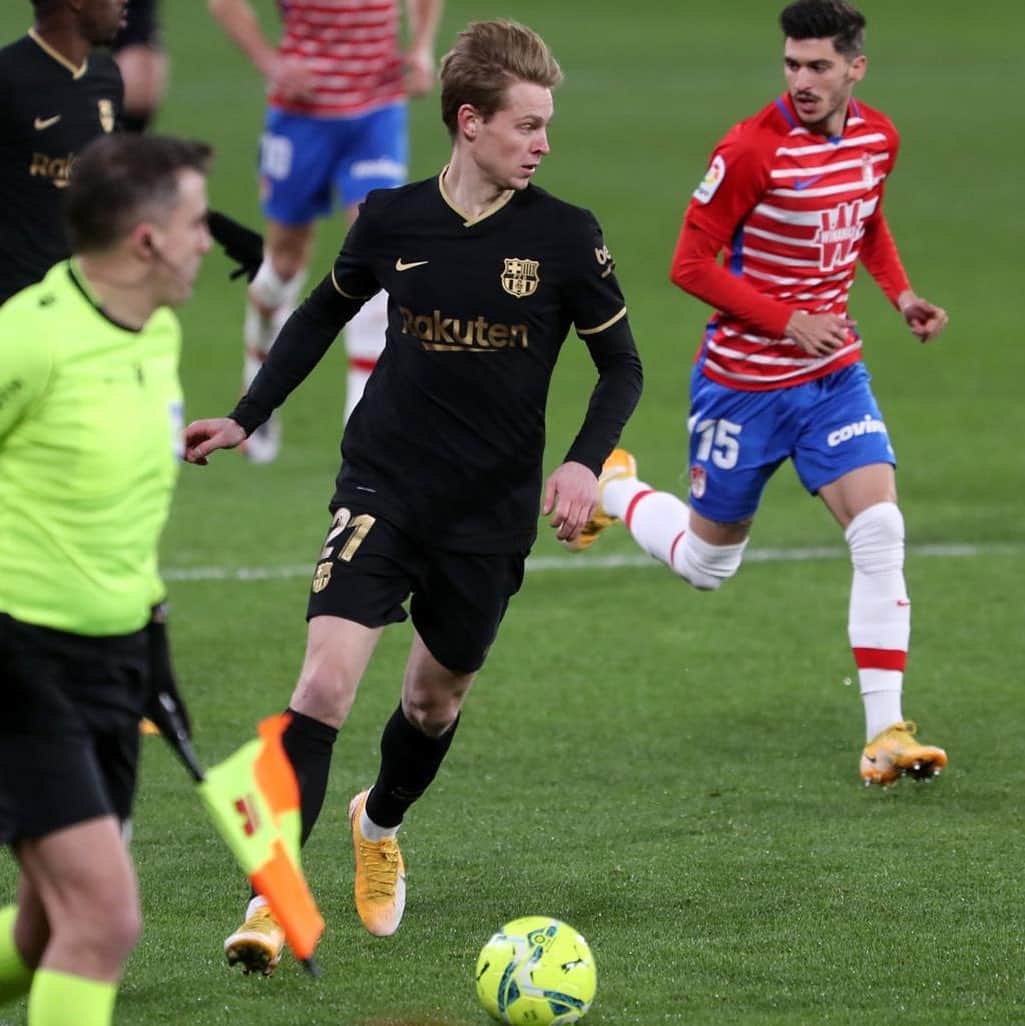 フレンキー・デ・ヨングのインスタグラム：「Great win 💪 now focus on the Supercopa next week #forçabarça」
