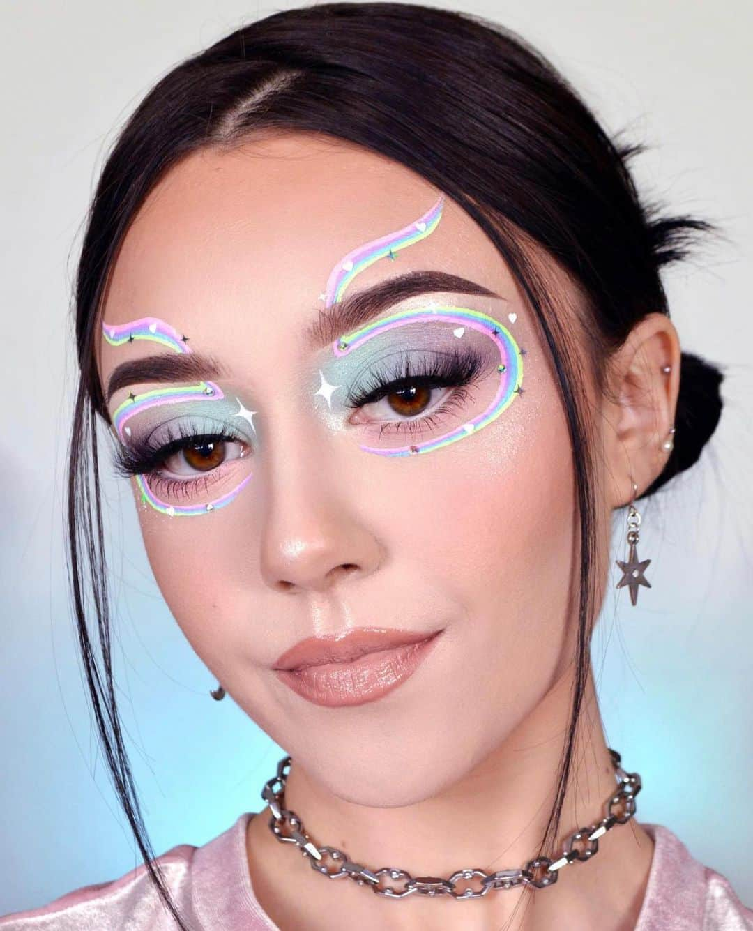 Jeffree Star Cosmeticsさんのインスタグラム写真 - (Jeffree Star CosmeticsInstagram)「Pastel Paradise ✨ @deserthoney_ created this magic look with the help of our #BLUEBLOOD palette 🌟  #jeffreestarcosmetics」1月10日 7時02分 - jeffreestarcosmetics