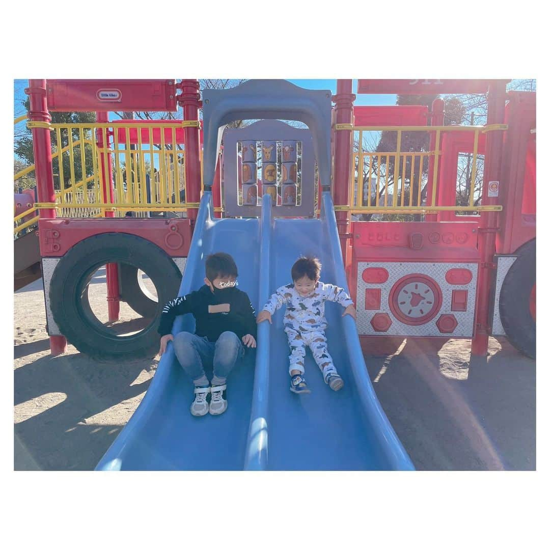 辻希美さんのインスタグラム写真 - (辻希美Instagram)「今日は公園に行き砂まみれになって遊びました😝‼️‼️👍"  帰宅後は靴洗い＋洗濯😟👍」1月10日 16時59分 - tsujinozomi_official