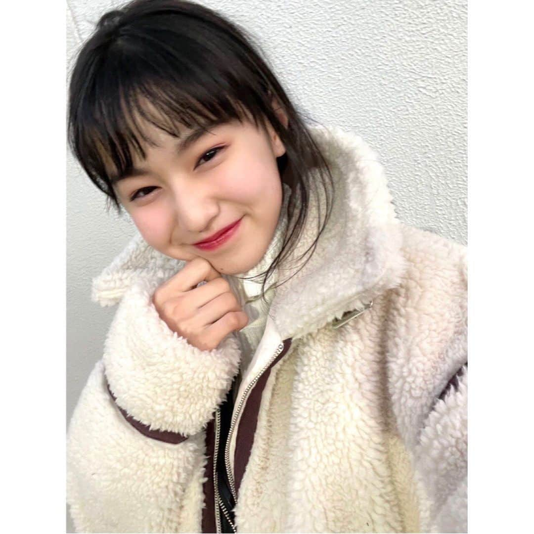 森﨑美月さんのインスタグラム写真 - (森﨑美月Instagram)「❄️❄️❄️  寒い‼︎ (((o(*ﾟ▽ﾟ*)o))) 笑っちゃうほど寒い‼︎  暖かくして お家時間を楽しみましょ~~~♬ お片づけして録画したドラマ見よーっと❤︎ みなさんはどんな3連休？ ⁑ ⁑ #ニコプチ#プチモ #スターダストプロモーション #stardustpromotion #森﨑美月#もんちゃん #さむい#フライトジャケット #おんまゆ」1月10日 17時24分 - morisaki_mizuki_