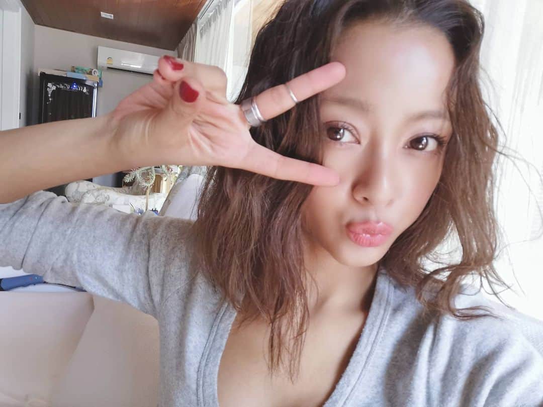 脇田恵子のインスタグラム：「2020.2月 の わきた✌️ #japinay」