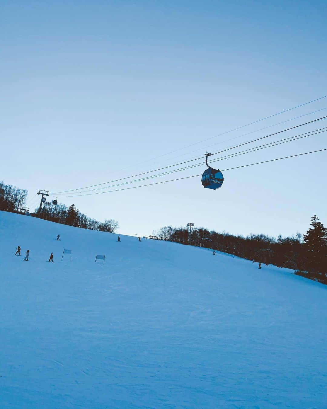 Rihwaさんのインスタグラム写真 - (RihwaInstagram)「I miss snow!❄️☃️ I miss skiing!⛷💙🌞 #Rihwa #Hokkaido #love #snow #ski」1月10日 17時36分 - rihwa_official