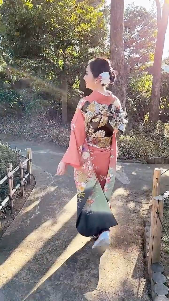 のインスタグラム：「振袖！仕事始めでした🥰」