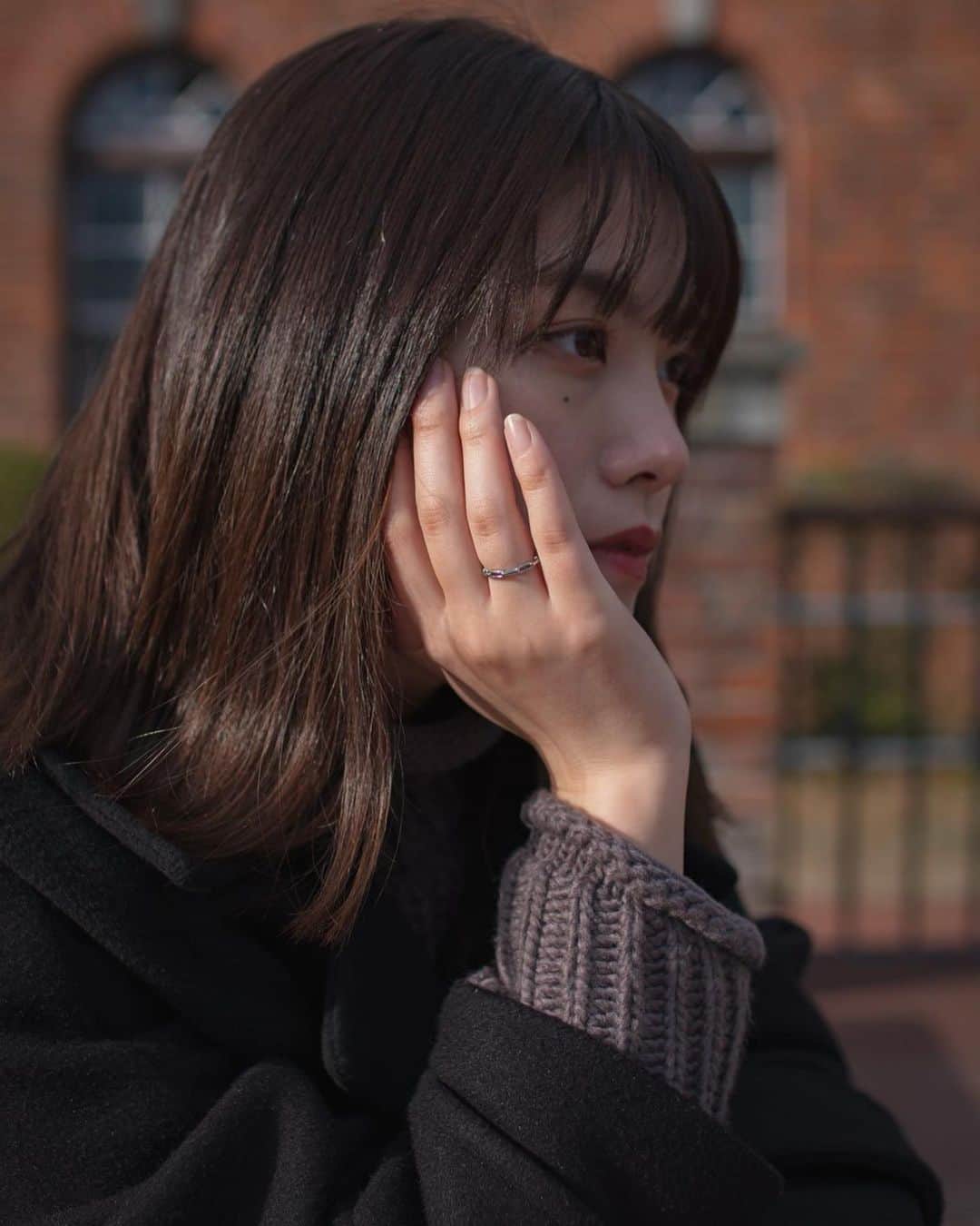酒井萌衣のインスタグラム：「お気に入りのアクセサリー💍﻿ @marcmirren﻿ ﻿ ﻿ 今なら公式サイトで1５%offディスカウントコードがありますので﻿ sakaimei1213﻿ とコードを入力していただければ🥸﻿ ※2021/3/4までとなります﻿ ﻿ 公式オンラインストアのリンク↓﻿ https://marcmirren.com/﻿ ﻿ 気になる方はぜひ😊﻿ ﻿ #marcmirren #detailsbymm #マークミレン #北欧ジュエリー」