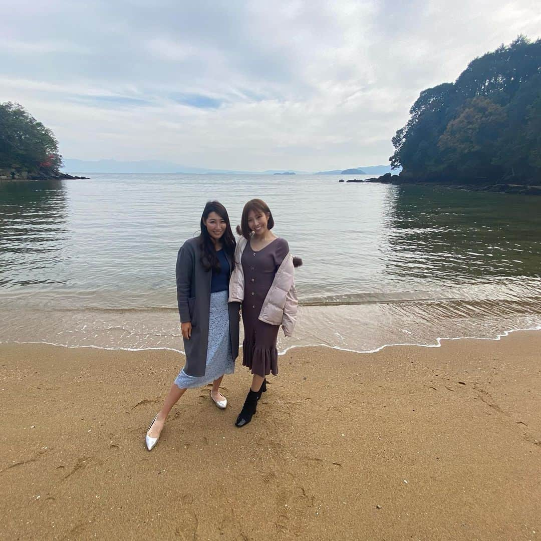 yurieさんのインスタグラム写真 - (yurieInstagram)「おはようございます☺️⭐︎  パサージュ琴海でのゴルフコーデ&コテージ❤️☺️  海の前で最高でした❤️🌊🏝  今度は夏に行きたい☺️  ウェアは @descentegolf の✨ このバイザーは耳当ても付いていてあったかいの〜💕  ニット帽だとチクチク痒くて気になるから、今年の冬はこのバイザー愛用してます☺️💕  #パサージュ琴海　#ゴルフウェアコーデ　#ゴルフ旅　#コテージ　#海　#ゴルフ女子　#ゴルフスイング  #ゴルフウェア　#ゴルフコーデ #デサントゴルフ　#デサントゴルファー」1月10日 9時49分 - yurie808golf