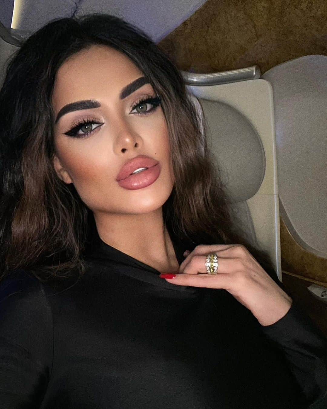のインスタグラム：「Bye bye Moscow! 🛩♥️」