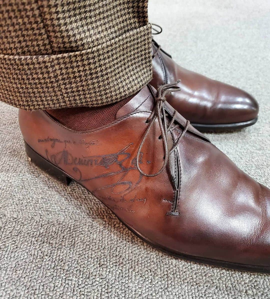 峰竜太さんのインスタグラム写真 - (峰竜太Instagram)「#アッコにおまかせ❗ #suit#gabrielepasini#tie#marinella#shirt#doone#shoes#beriuti」1月10日 11時16分 - mineryuta